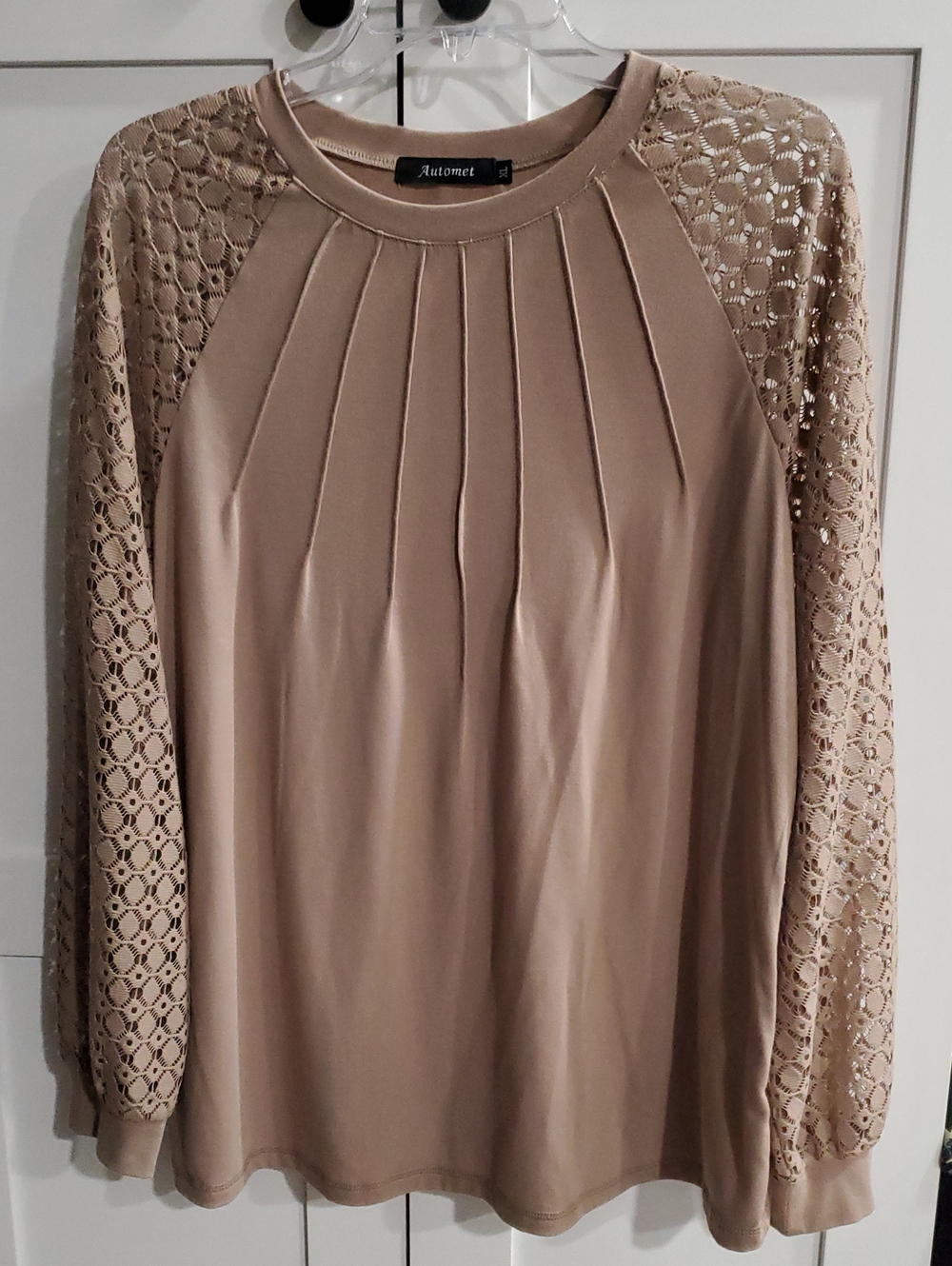 Automet Women's Taupe Lace-Sleeve Pleated Front Top